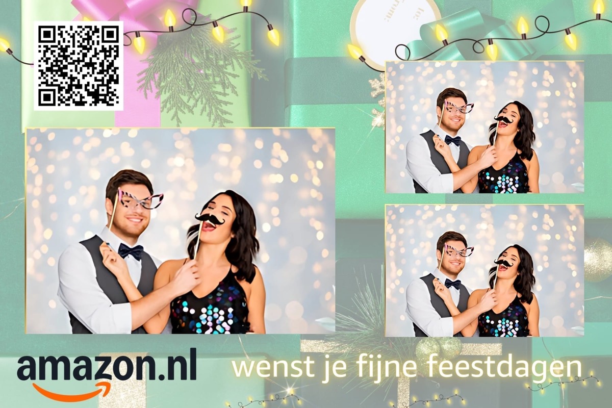 Voorbeeld van een zakelijke ansichtkaart met drie foto's, een QR-code en een feestelijk ontwerp